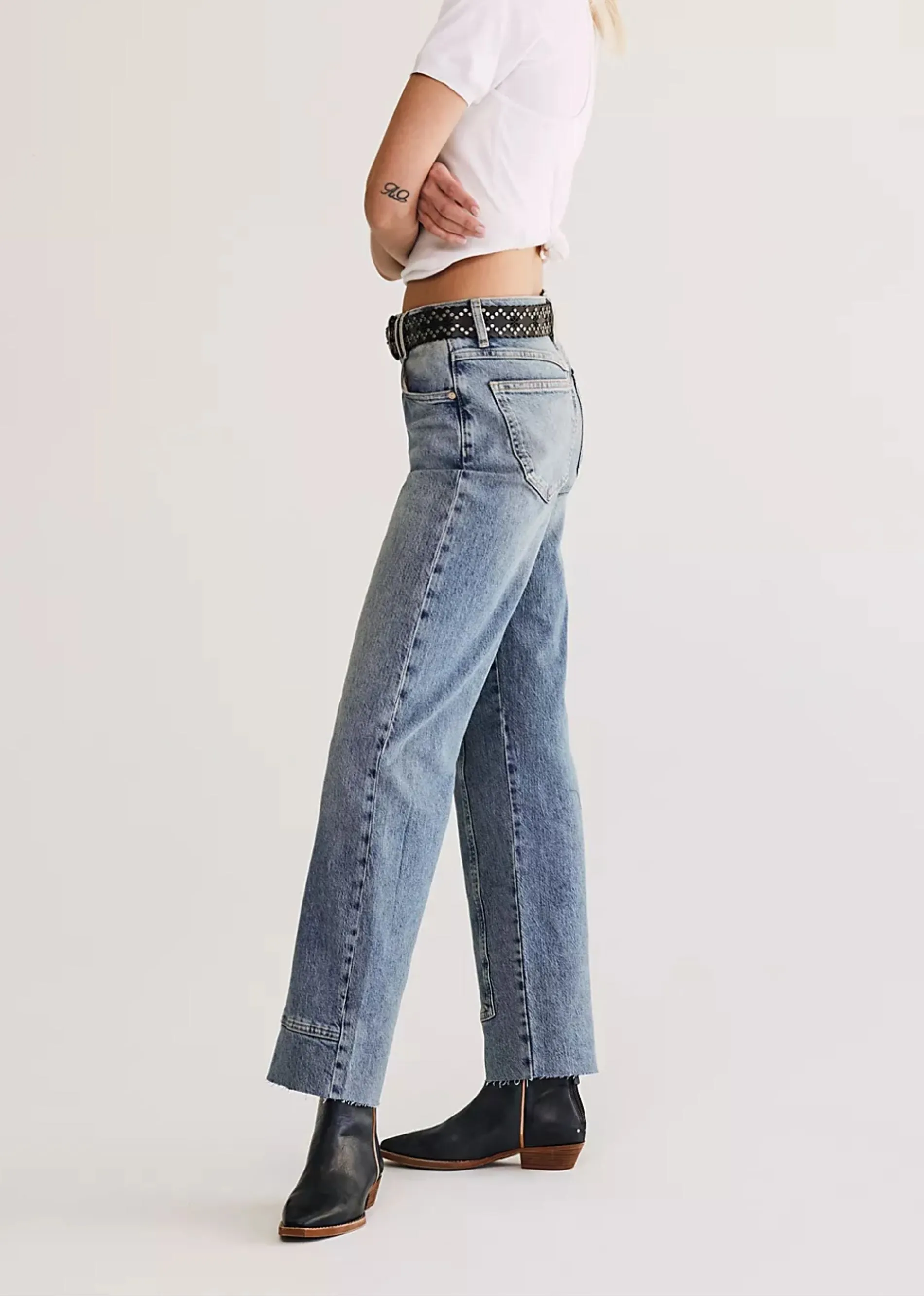 Free People Risk Taker Mid-Rise Jeans ★ Medium Wash