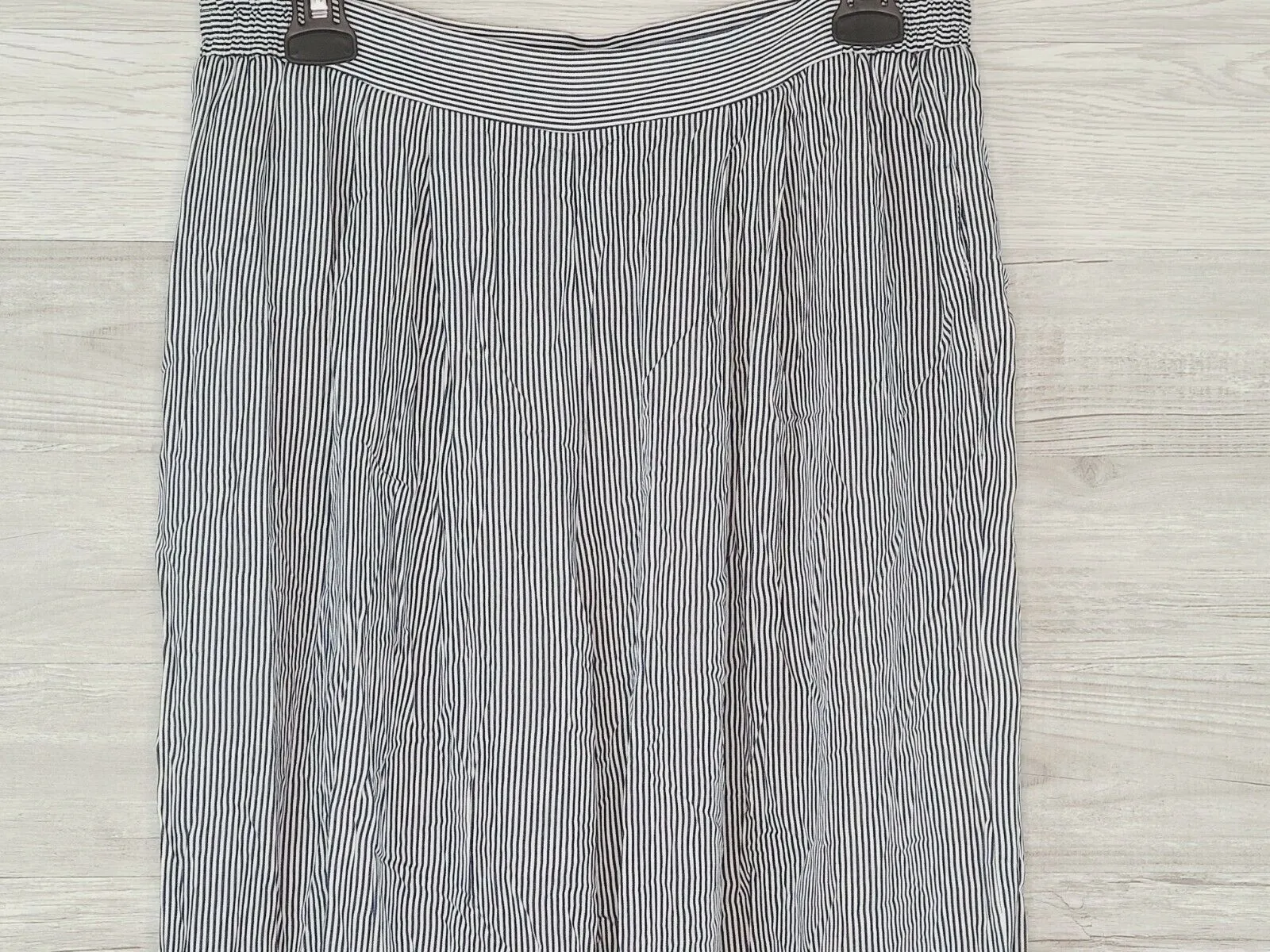 Karen Kane Women's Blue & White Striped Stretch Wide Leg Cropped Pants Size Small