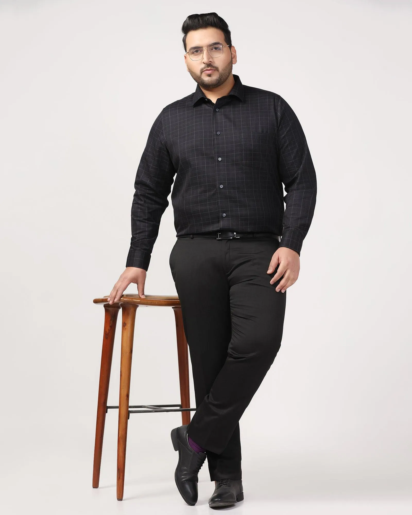 Must Haves Slim Comfort B-95 Formal Black Solid Trouser - Tisot