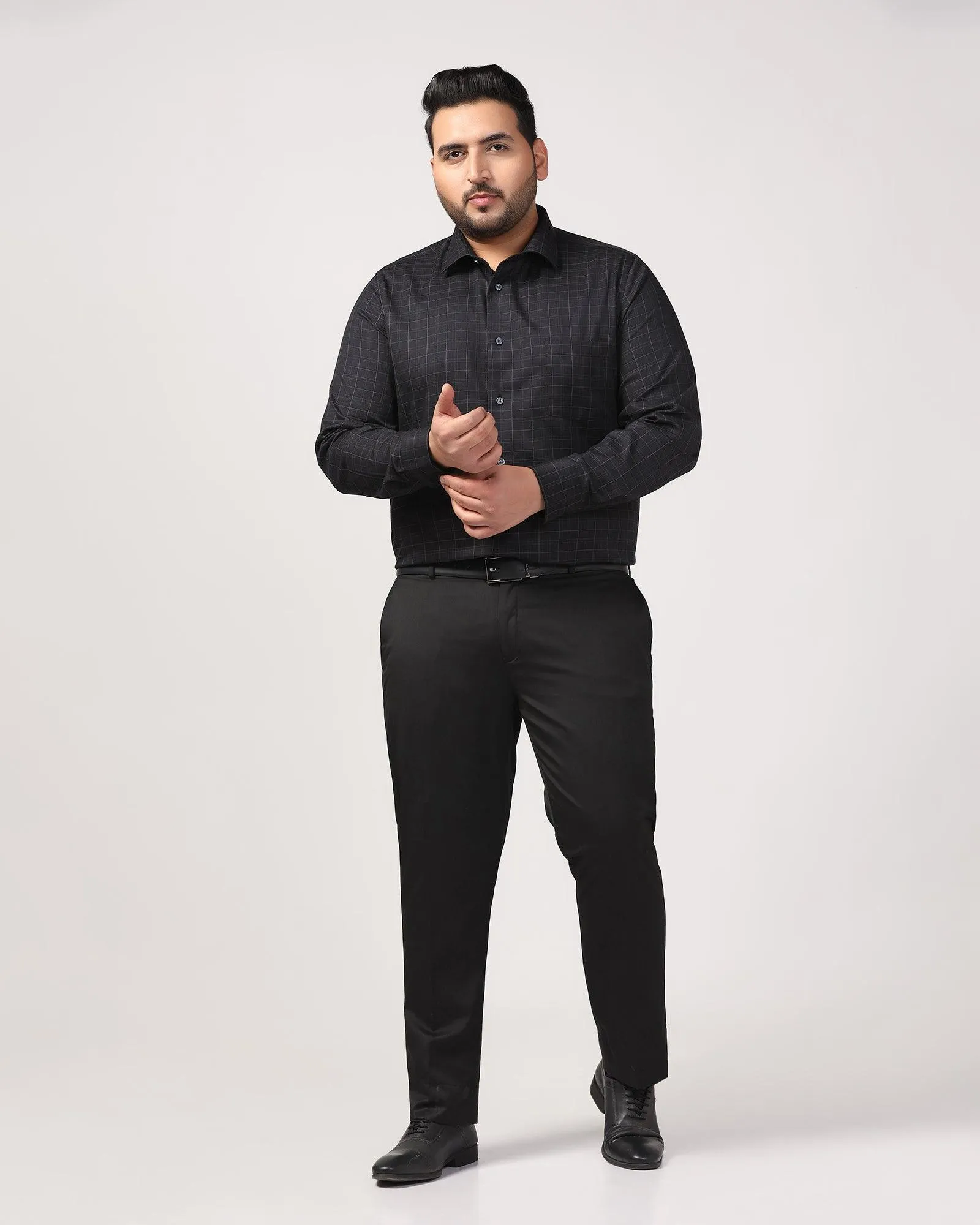 Must Haves Slim Comfort B-95 Formal Black Solid Trouser - Tisot