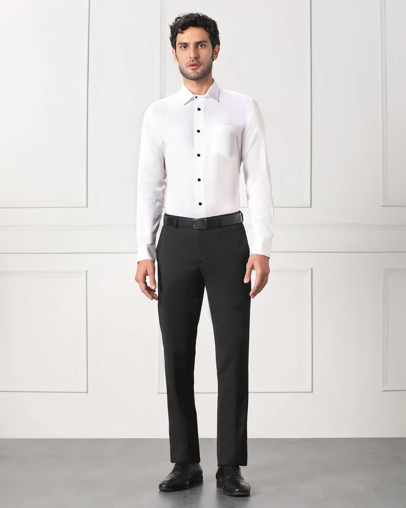 Must Haves Slim Comfort B-95 Formal Black Solid Trouser - Tisot