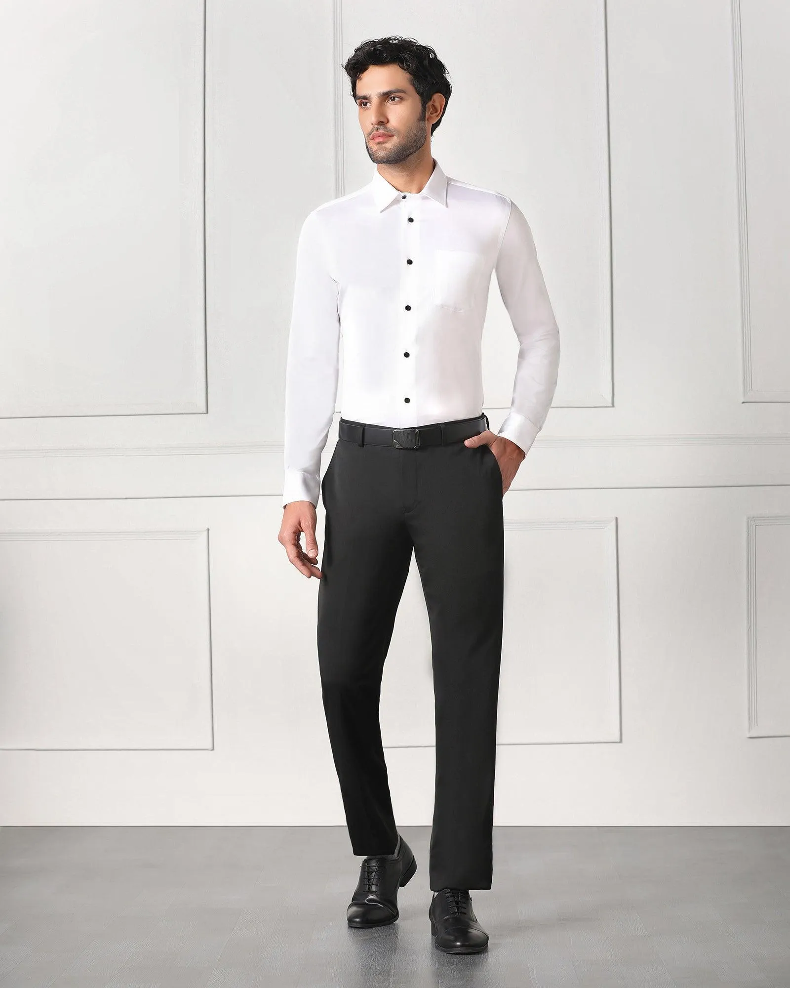 Must Haves Slim Comfort B-95 Formal Black Solid Trouser - Tisot