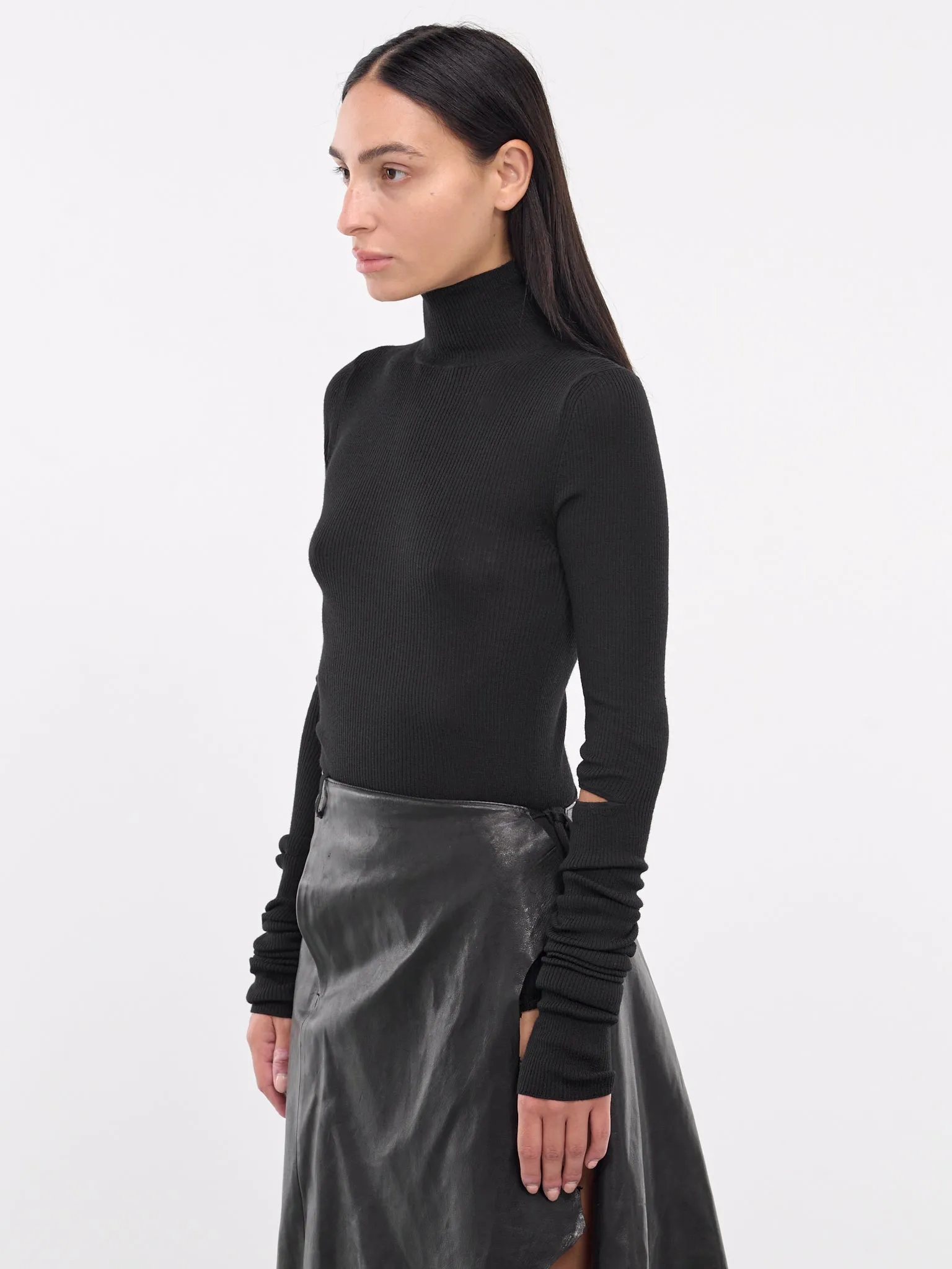 Olenka Ribbed Turtleneck (B0012284-KN043-BLACK)