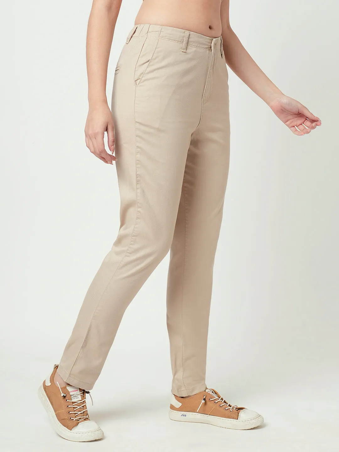 Women Oatmilk Mid-Rise Slim Fit Trouser